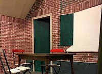 Toneeldecor wordt geschilderd - Update