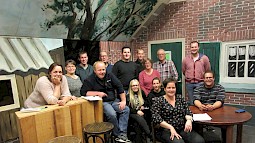 Stokkums Toneel is begonnen!