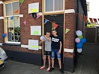 Prins en Jonkheer gehuldigd door hun vrienden