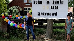 John en Janin Elkink  25 jaar getrouwd