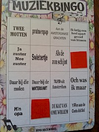 Gezellige koffieochtend met traktaties en muziekbingo