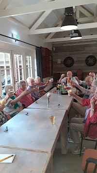 Nieuwe schutterskoning trakteert borrels op koffieochtend